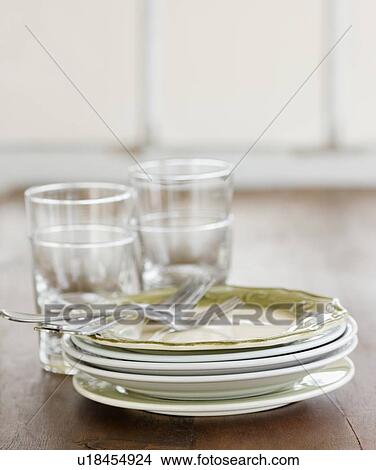 Picture - Dinnerware. Fotosearch