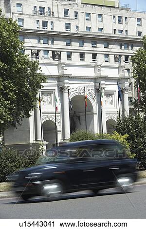 Car Speeding Past The Marble Arch, London, England View Large Photo Image Stock Image - Car Speeding Past The Marble Arch, London, England. Fotosearch
