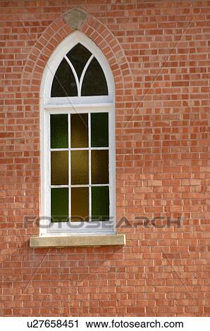 A ステンドグラスの窓 の A 教会 ストックイメージ U Fotosearch