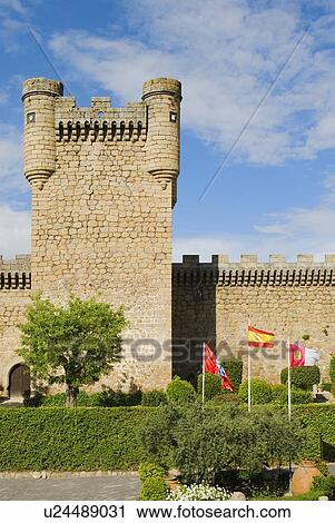 14th Century Castle of Oropesa, Toledo, Castilla-La Mancha, Spain View Large Photo Image Stock Image - 14th Century Castle of Oropesa, Toledo, Castilla-La Mancha, Spain . Fotosearch