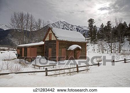 Cottage at Twin Lakes Village, Sawatch Range, Colorado, USA View Large Photo Image Stock Image - Cottage at Twin Lakes Village, Sawatch Range, Colorado, USA . Fotosearch