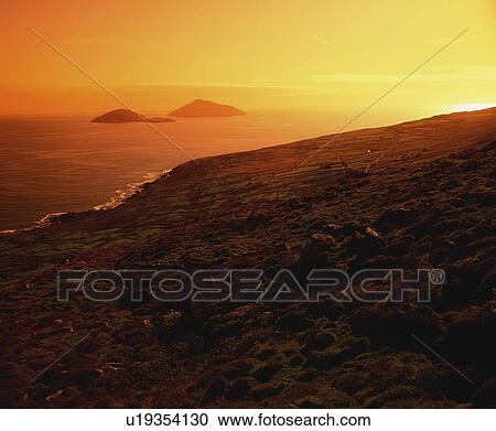 Stock Image - County Kerry, Near Cahirdaniel, Scariff Island. Fotosearch