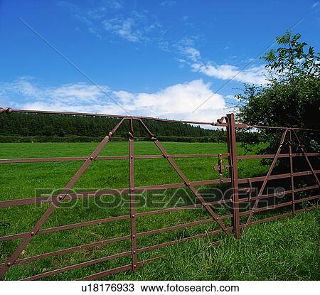 Stock Image - Farm gates, Comeragh Mountains, Co Waterford, Ireland. Fotosearch