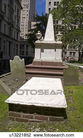 President Alexander Hamilton's Grave, Trinity Church, Lower Manhattan, New York City, New York, USA View Large Photo Image Stock Image - President Alexander Hamilton's Grave, Trinity Church, Lower Manhattan, New York City, New York, USA . Fotosearch