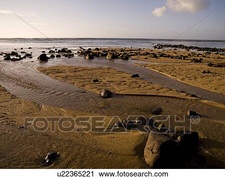 Stock Image - Beach, Kaui, Hawaii . Fotosearch