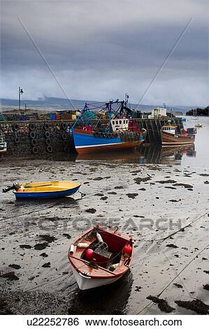 Stock Photograph - Boats at Tobermory, Isle of Mull, Scotland. Fotosearch