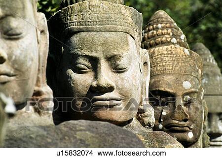 Picture - Head statues, Angkor Thom, Cambodia. Fotosearch