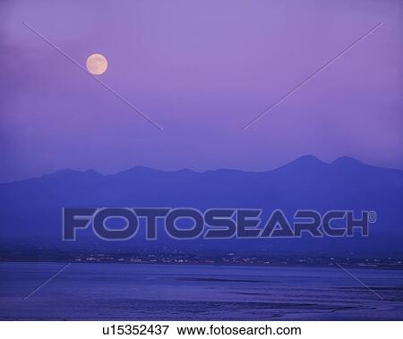Sunset at Inch Beach, Dingle Peninsula, Co Kerry View Large Photo Image Stock Photo - Sunset at Inch Beach, Dingle Peninsula, Co Kerry. Fotosearch
