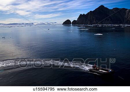 Stock Photography - Boat on water. Fotosearch