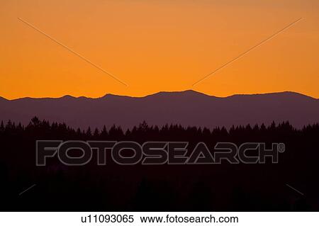 Stock Photography - Sunrise as seen from Mt. Scott, Willamette Valley, Oregon, USA. Fotosearch