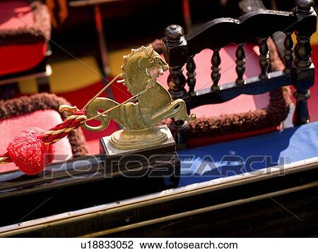 Stock Image - Horse statue. Fotosearch