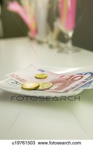 Change from a cafe restaurant bill View Large Photo Image Stock Image - Change from a cafe restaurant bill. Fotosearch