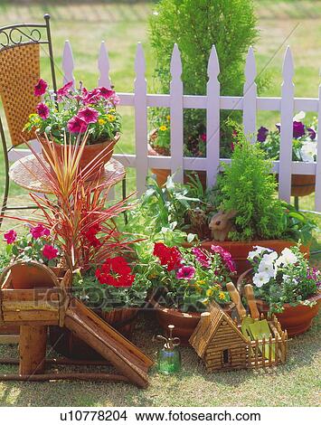 Gardening View Large Photo Image Picture - Gardening. Fotosearch