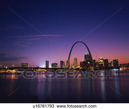 Stock Image - Night View of Gateway Arch. Fotosearch