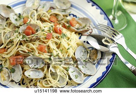 Spaghetti alla Vongole View Large Photo Image Stock Photo - Spaghetti alla Vongole. Fotosearch