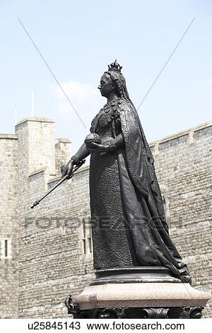 Statue Of Queen Victoria Outside Windsor Castle View Large Photo Image Stock Image - Statue Of Queen Victoria Outside Windsor Castle. Fotosearch