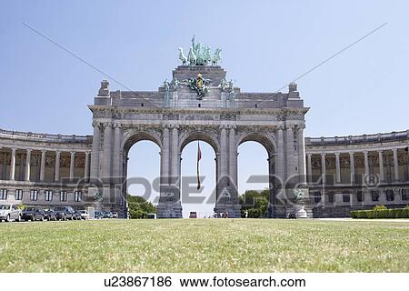 Trumphal Arch, Brussels, Belgium View Large Photo Image Stock Photograph - Trumphal Arch, Brussels, Belgium. Fotosearch
