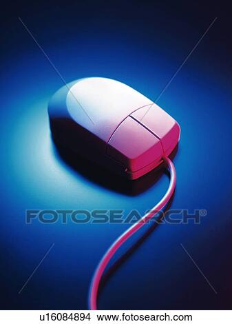 Picture - Mouse in Spot Light, Close Up. Fotosearch