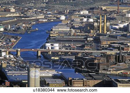 Picture - View of Queens, NY. Fotosearch