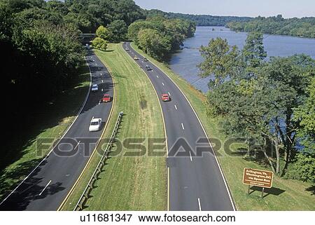 The George Washington Parkway in Washington, D. C. View Large Photo Image Stock Photo - The George Washington Parkway in Washington, D. C.. Fotosearch