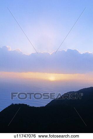 light, scenery, sky, cloud, daytime, mountain View Large Photo Image Stock Photograph - light, scenery, sky, cloud, daytime, mountain. Fotosearch
