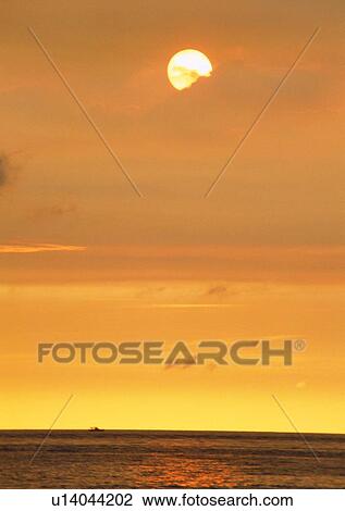 Stock Image - scenery, daytime, light, sky, cloud, sea. Fotosearch