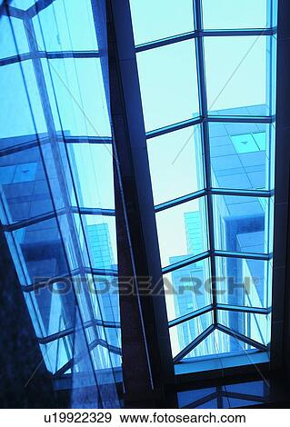 Stock Photo - city, transportation, rush, hour, building. Fotosearch