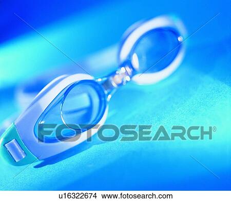 Picture - sporting good, diving mask, close up. Fotosearch
