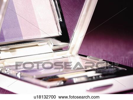 Stock Image - beautification, beauty product, beauty, accessories. Fotosearch