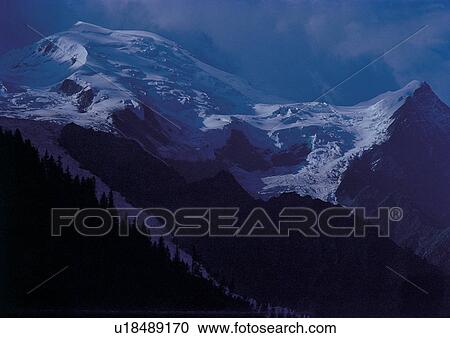 Stock Image - Indoor, Twilight. Fotosearch
