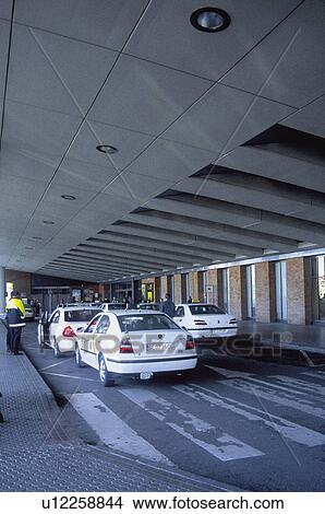 Picture - Transport, Transportation, Urban transport, Urban transportation, Car, Cars, Automobile. Fotosearch