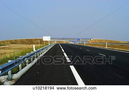 Picture - Road, Roads, Spanish, Spanish road, Spanish roads, Empty, Highway. Fotosearch