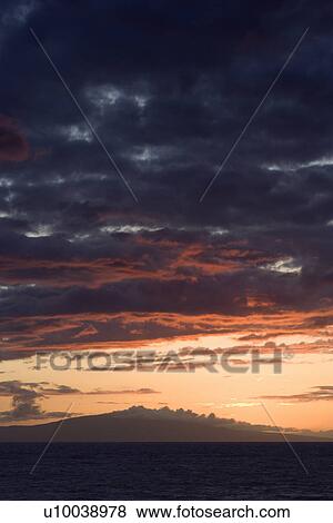 Sunset over Pacific Ocean with clouds in Maui, Hawaii, USA. View Large Photo Image Stock Photo - Sunset over Pacific Ocean with clouds in Maui, Hawaii, USA.. Fotosearch