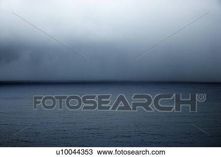 Horizon of cloudy sky over the Pacific Ocean in Maui, Hawaii, USA. View Large Photo Image Stock Image - Horizon of cloudy sky over the Pacific Ocean in Maui, Hawaii, USA.. Fotosearch