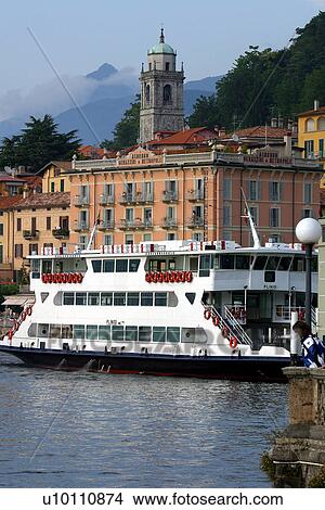 Picture - Bellagio-view of harbour. Fotosearch