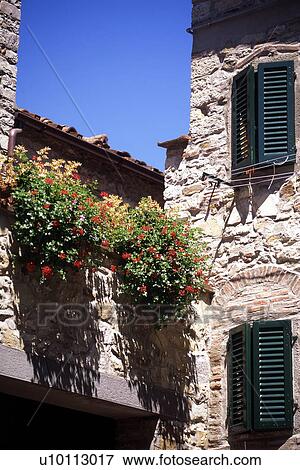 Stock Photo - Chianti area house, Italy. Fotosearch