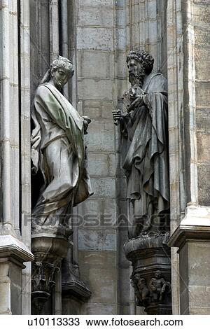 Duomo ramparts-stone carving detail View Large Photo Image Stock Image - Duomo ramparts-stone carving detail. Fotosearch