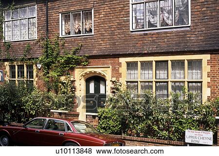 Stock Photo - House front Chelsea- Upper Cheyne Row. Fotosearch