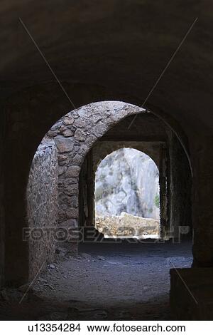 Picture - Arch, Entrance, Day, Ancient. Fotosearch