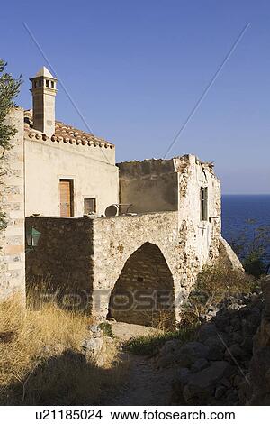 Picture - Building Exterior, Door, Day, Building Structure, Arch. Fotosearch