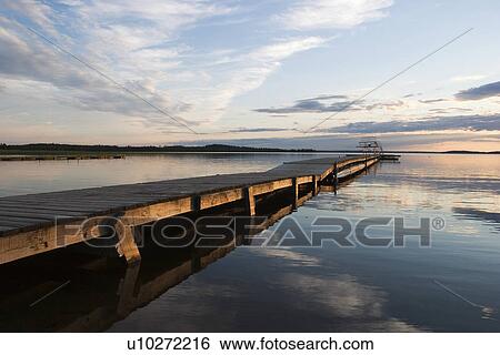 Stock Photograph - Calm, Horizon, Day, Clouds, Ambience. Fotosearch