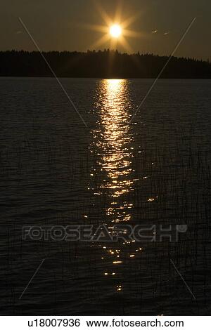 Stock Photograph - Outdoors, Shimmering. Fotosearch