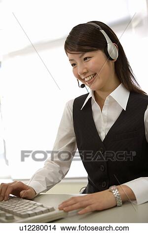 Picture - Operator. Fotosearch