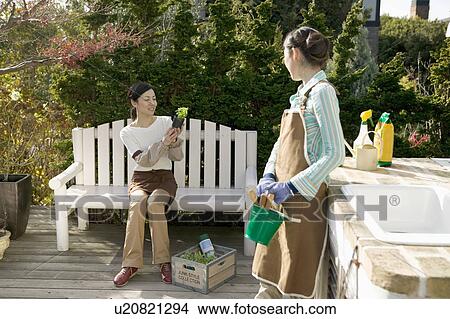 Picture - Gardening. Fotosearch