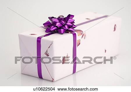 Picture - Close-up of a gift. Fotosearch