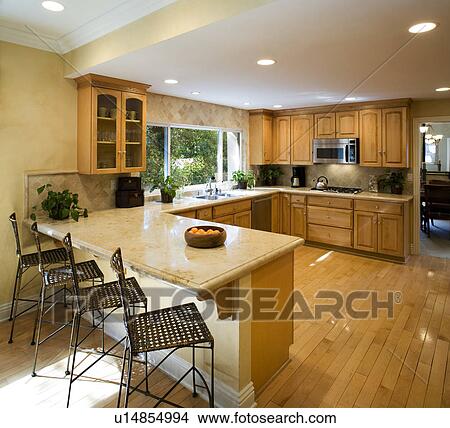 Picture - Traditional Kitchen with Hardwood Floors. Fotosearch