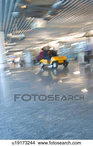 Picture - automobile, building, architecture. Fotosearch