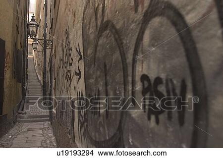 Picture - bricks, buildings, wall, stone, brick, alley. Fotosearch