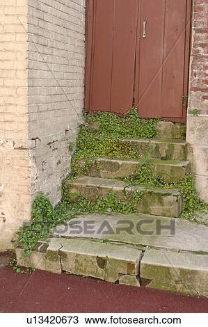 Stock Image - doorway, way, access, entry, design, decorative. Fotosearch