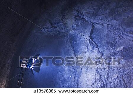 Stock Photography - Underground, Digging. Fotosearch